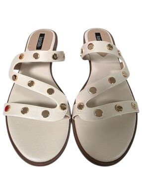 Kensie Women's Mimosa Cream Flat Sandals Zig Zag Straps w/ Gold Studs NWT Size 8